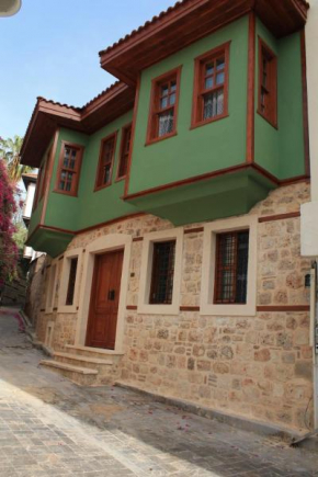 Leila old house
